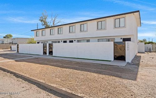 2304 N 10th Avenue, Tucson, AZ, 85705 | Card Image
