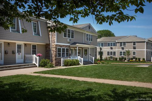 ju12-65 Fairfield Way, Commack, NY, 11725-3422 | Card Image