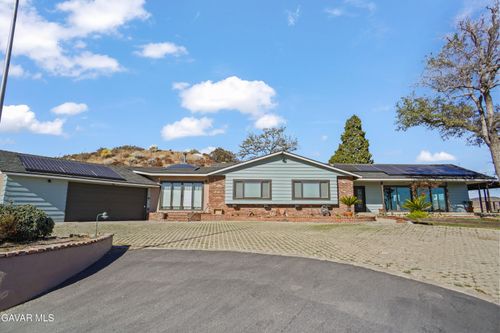 40005 92nd St W, Leona Valley, CA, 93551-7328 | Card Image