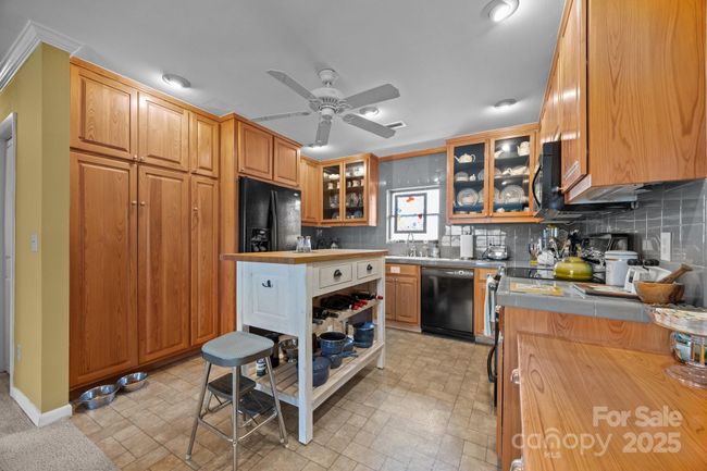 Custom all-wood cabinetry | Image 12