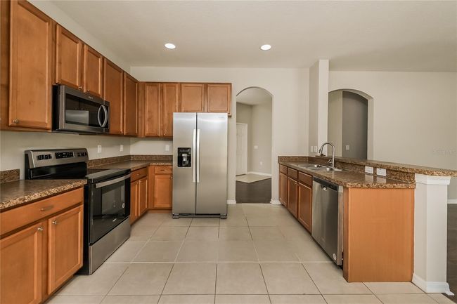 15520 Telford Spring Dr, House other with 4 bedrooms, 3 bathrooms and null parking in RUSKIN FL | Image 5