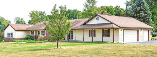742 Ann Marie Ct, Oxford, MI, 48371-1445 | Card Image