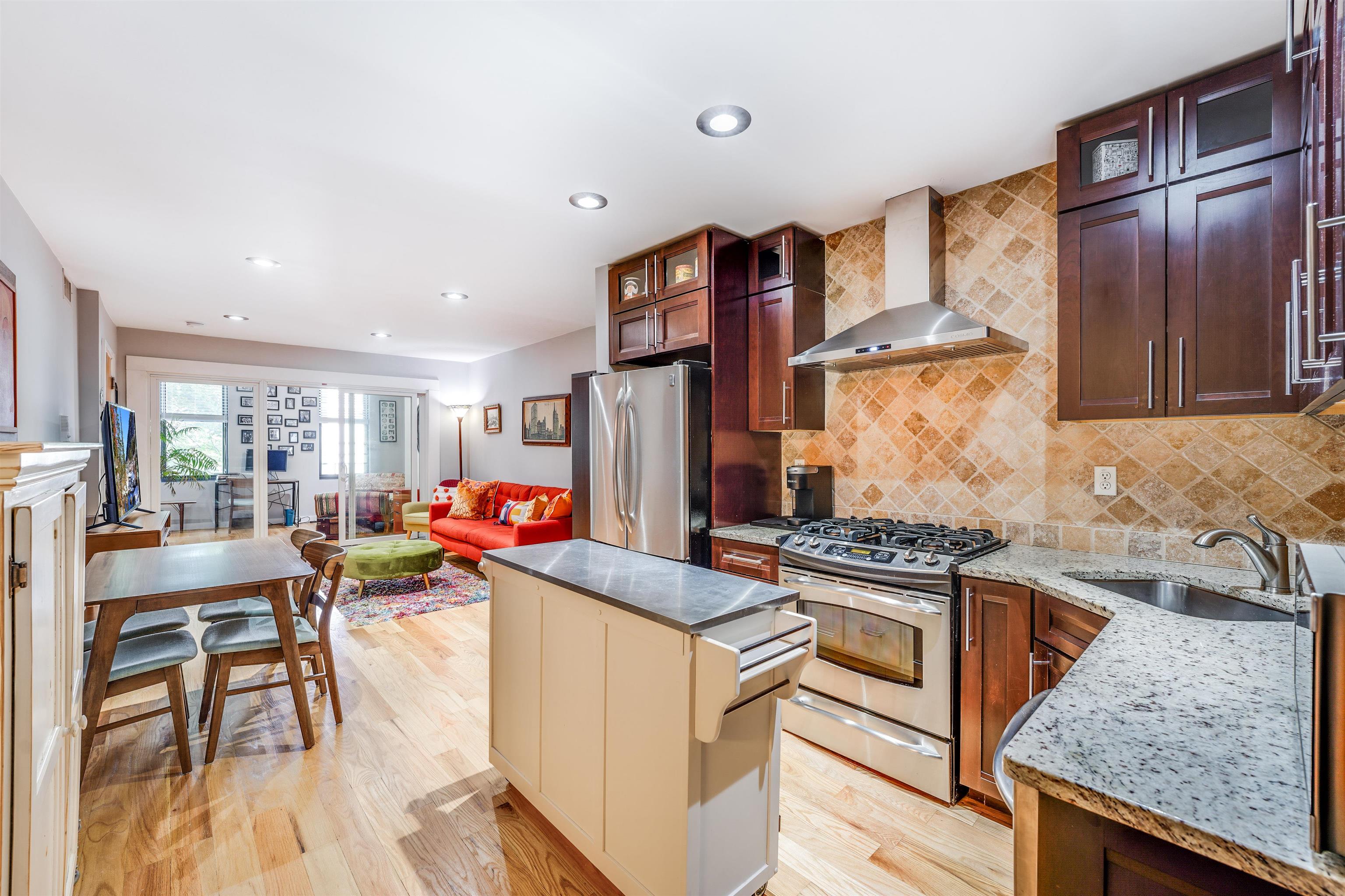 2 221 Monroe St, For Sale in Hoboken Zoocasa