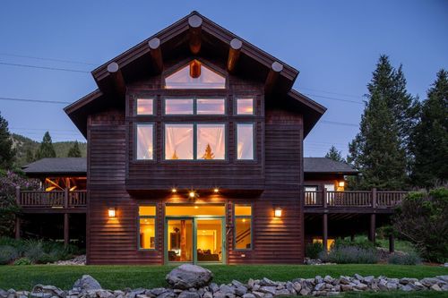 250 Petes Way, Gallatin Gateway, MT, 59730-9636 | Card Image