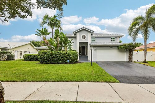 5821 Hawkes Bluff Ave, Davie, FL, 33331-2535 | Card Image