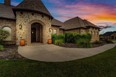 View of front of house with a yard | Image 2