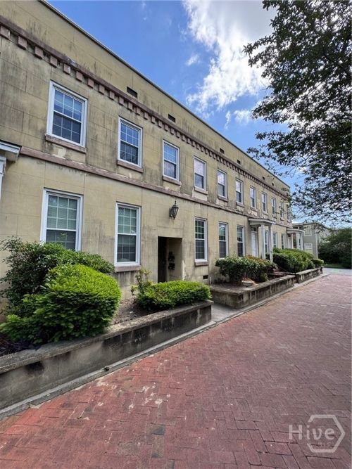 412 E Hall Street, savannah, GA, 31402 | Card Image