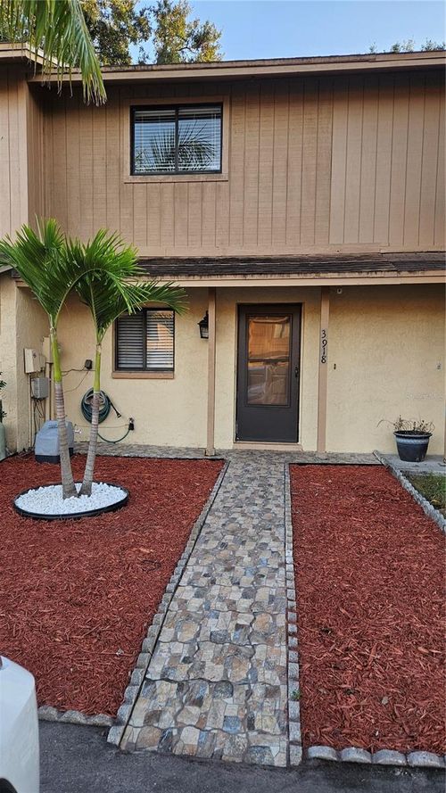 3918 Oak Limb Ct, TAMPA, FL, 33614-2680 | Card Image