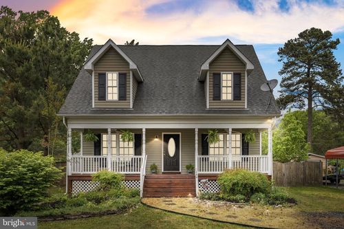 144 Bonnie Del Dr, COLONIAL BEACH, VA, 22443-4422 | Card Image