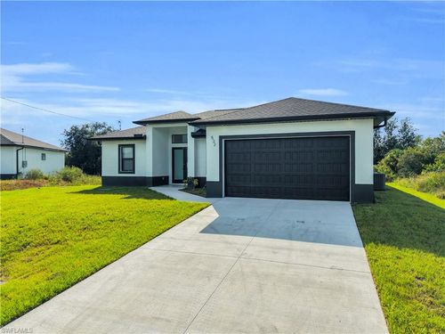 532 Lone Star Ln, Lehigh Acres, FL, 33974-0778 | Card Image