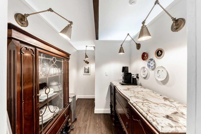 2328 Uxbridge Drive Nw, House other with 3 bedrooms, 3 bathrooms and 5 parking in Calgary AB | Image 19