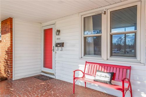 2801 Westridge Rd, Winston-Salem, NC, 27103-4216 | Card Image