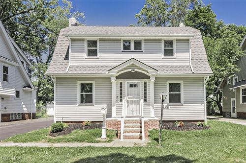 3181 Sycamore Rd, Cleveland Heights, OH, 44118-1827 | Card Image