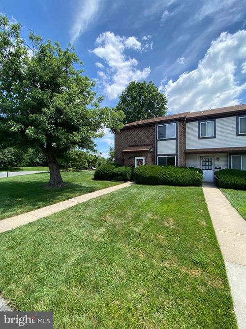 4002-4002 Golf View Dr Drive, NEWARK, DE, 19702 | Card Image