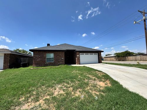423 E Oak Ave, Midland, TX, 79705-7915 | Card Image