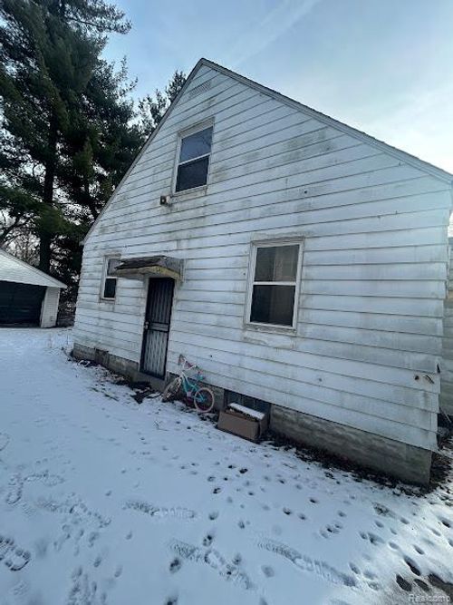 16562 Bramell St, Detroit, MI, 48219-3754 | Card Image