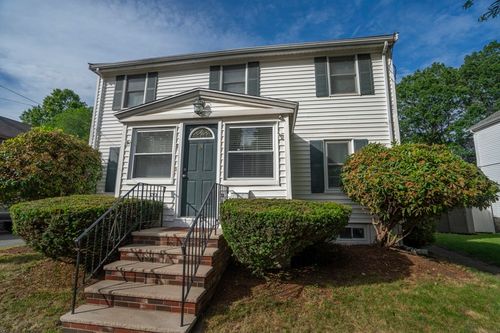 3 Winnegance Ave, Peabody, MA, 01960-6307 | Card Image