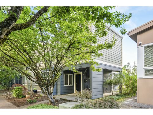 3932 Se 16th Ave, Portland, OR, 97202-3830 | Card Image