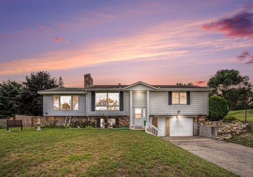 11300 Elizabeth Dr, Three Rivers, MI, 49093-9523 | Card Image