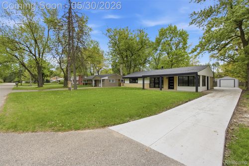 2483 Walce Dr, West Bloomfield, MI, 48324-1770 | Card Image