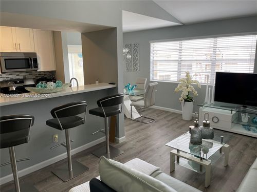 206-15285 Sw 107th Ln, Miami, FL, 33196-4544 | Card Image