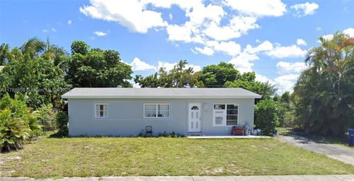 1280 Ne 211th Ter, Miami, FL, 33179-1333 | Card Image
