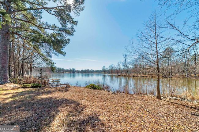 252 Lakeview Dr, House other with 3 bedrooms, 2 bathrooms and 2 parking in Locust Grove GA | Image 5