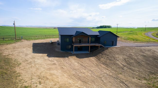 406 2 Nd Rd Sw, House other with 5 bedrooms, 3 bathrooms and null parking in Fairfield MT | Image 4