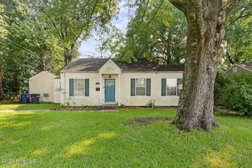 110 Queens Rd, Jacksonville, NC, 28540-5518 | Card Image