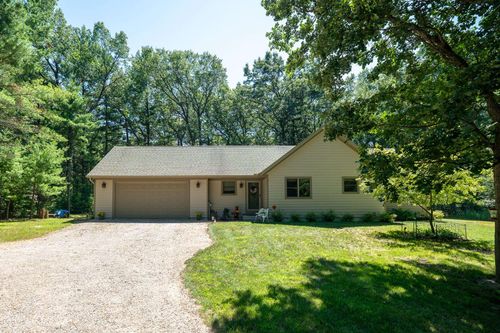 1809 S Badger Ln, Arkdale, WI, 54613-9576 | Card Image