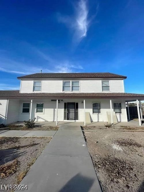 1590 Mustang Dr, Henderson, NV, 89002-8745 | Card Image
