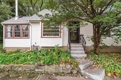 196 Page St W, Saint Paul, MN, 55107-3450 | Card Image
