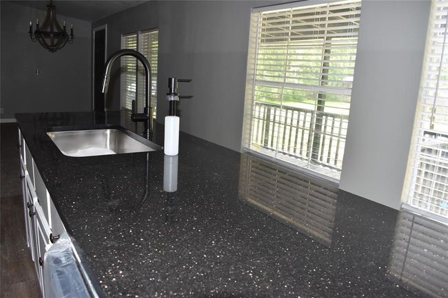 25 Wood Gln, House other with 3 bedrooms, 2 bathrooms and null parking in Trinity TX | Image 7