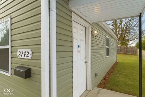 2742 N Dearborn St, Indianapolis, IN, 46218-2815 | Card Image