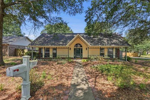 867 Heather Cir, Conway, AR, 72034-9394 | Card Image