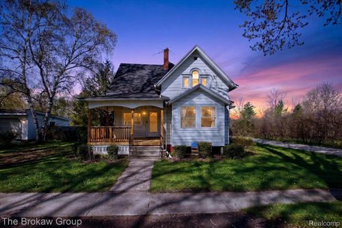 2095 Liberty St, Fairgrove, MI, 48733-5103 | Card Image
