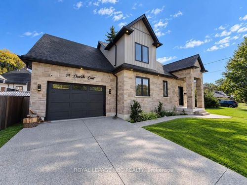 14 Charlotte Crt, Welland, ON, L3C1P5 | Card Image