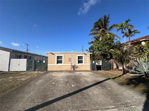 728 Sw 6th St, Dania Beach, FL, 33004-4906 | Card Image