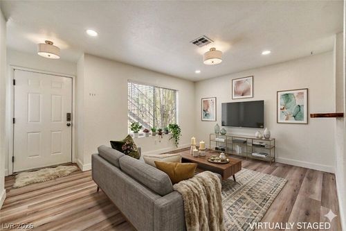 106-3923 Gogo Way, Las Vegas, NV, 89103-1856 | Card Image