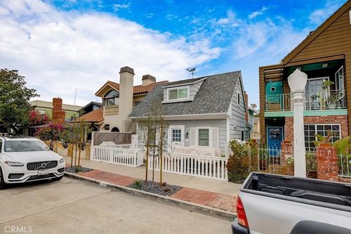 2128 Miramar Dr, Newport Beach, CA, 92661-1431 | Card Image