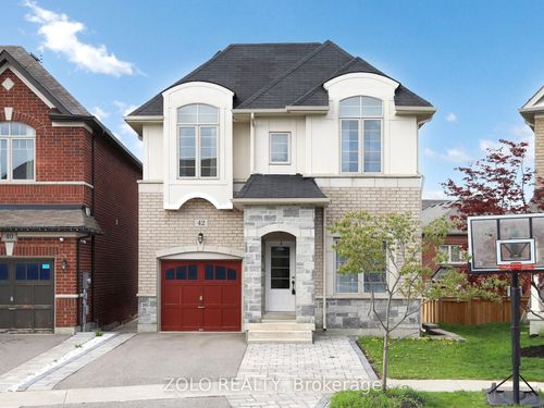 42 Foxberry Rd, East Gwillimbury, ON, L9N0P6 | Card Image