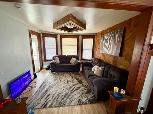2007 N 40th St, Milwaukee, WI, 53208-1866 | Card Image