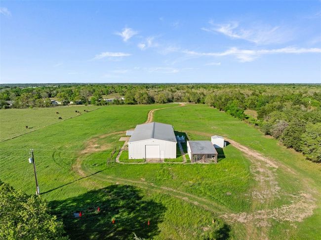 150 Huenefeld Ln, Home with 2 bedrooms, 3 bathrooms and 1 parking in Round Top TX | Image 36