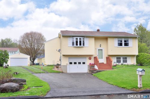 20 Lawrence Ln, Torrington, CT, 06790-4444 | Card Image
