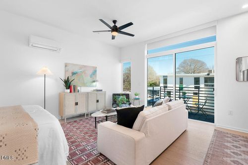 apt-33-521 N Mangum St, Durham, NC, 27701-4936 | Card Image