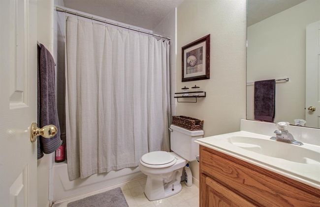 1010 Forestburg Dr, House other with 4 bedrooms, 3 bathrooms and 2 parking in Spring TX | Image 15