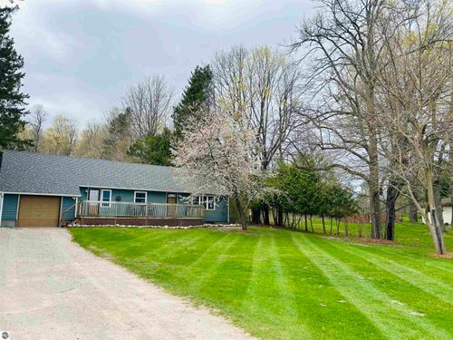 8408 S Schomberg Rd, Cedar, MI, 49621-8866 | Card Image