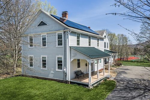 158 Park St, Easthampton, MA, 01027-2162 | Card Image