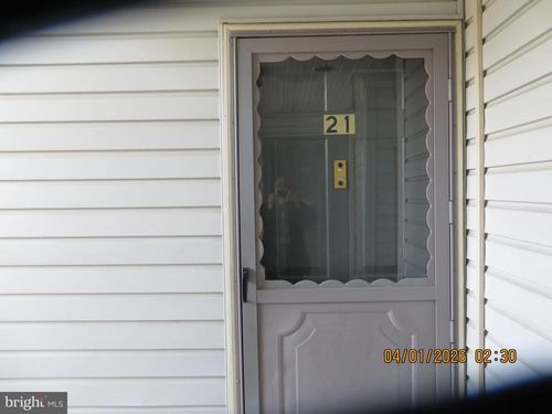 21 Aspen Ct, HAMILTON, NJ, 08619-4602 | Card Image