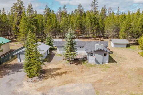 52643 Center Dr, La Pine, OR, 97739-8908 | Card Image